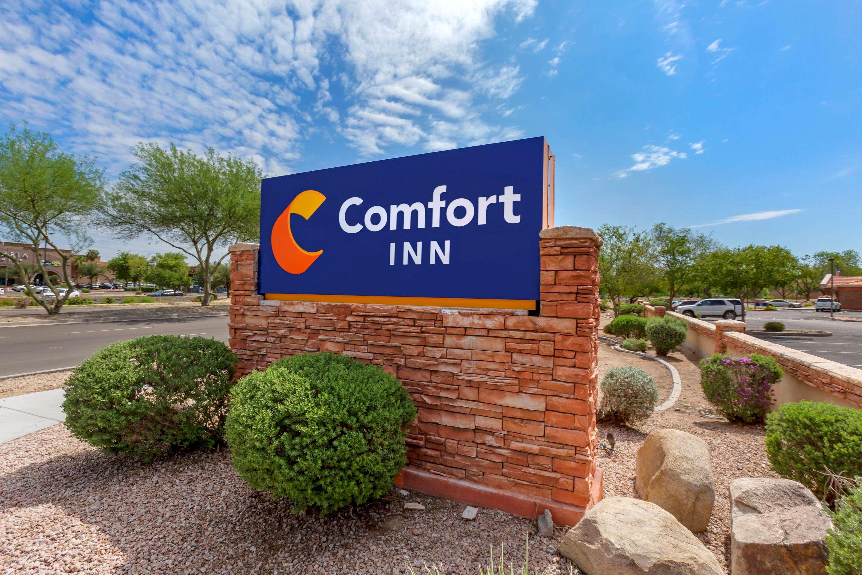 Comfort Inn & Suites North Glendale And Peoria Exterior foto